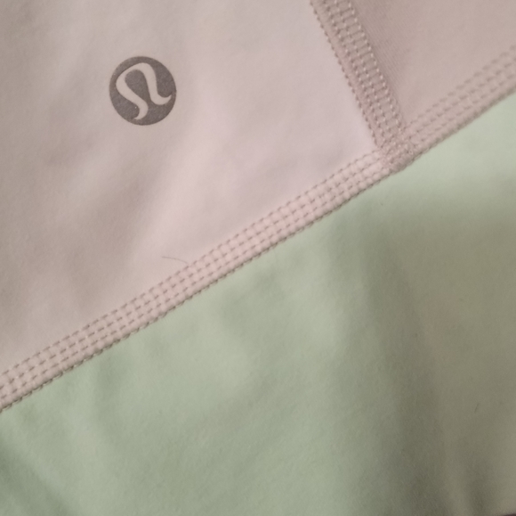 Lululemon sweaters women's size 6 - Picture 3 of 9